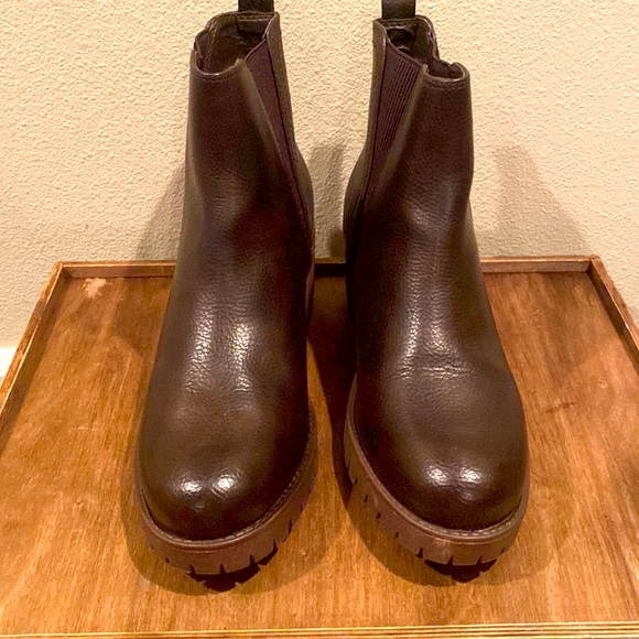 MIA chocolate leather ankle boots size 10 - Picture 2 of 7